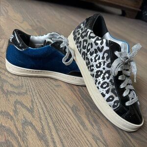 P448 JohnBS Women's Leopard/Velvet Leather Up Low Top Sneakers Black Blue